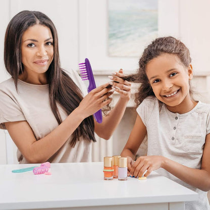 Automatic hair detangling brush